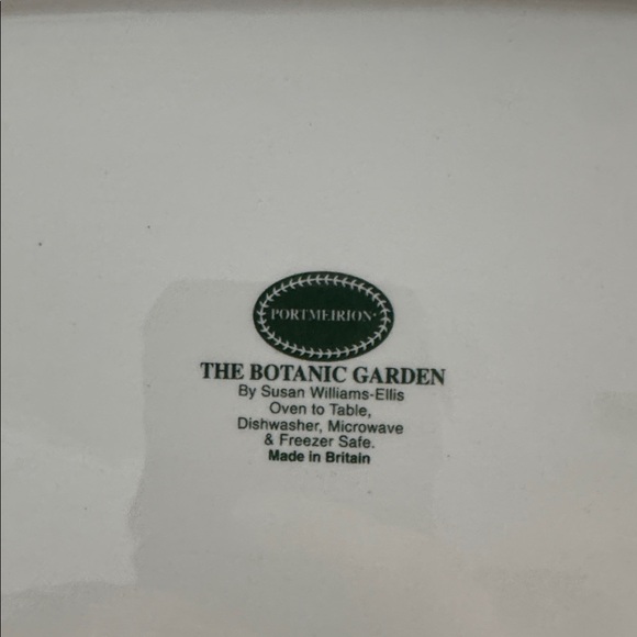 Discontinued never used Portmeirion Botanic Gardens half pound butter dish. - Picture 4 of 4